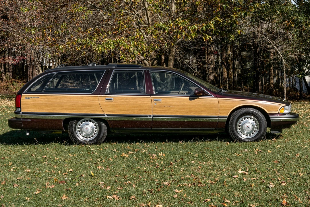 1996 Buick Roadmaster - Image 13 of 31
