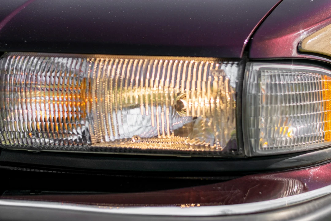 1996 Buick Roadmaster - Image 28 of 31