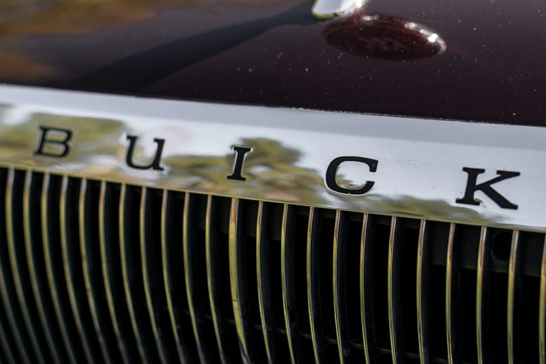1996 Buick Roadmaster - Image 27 of 31