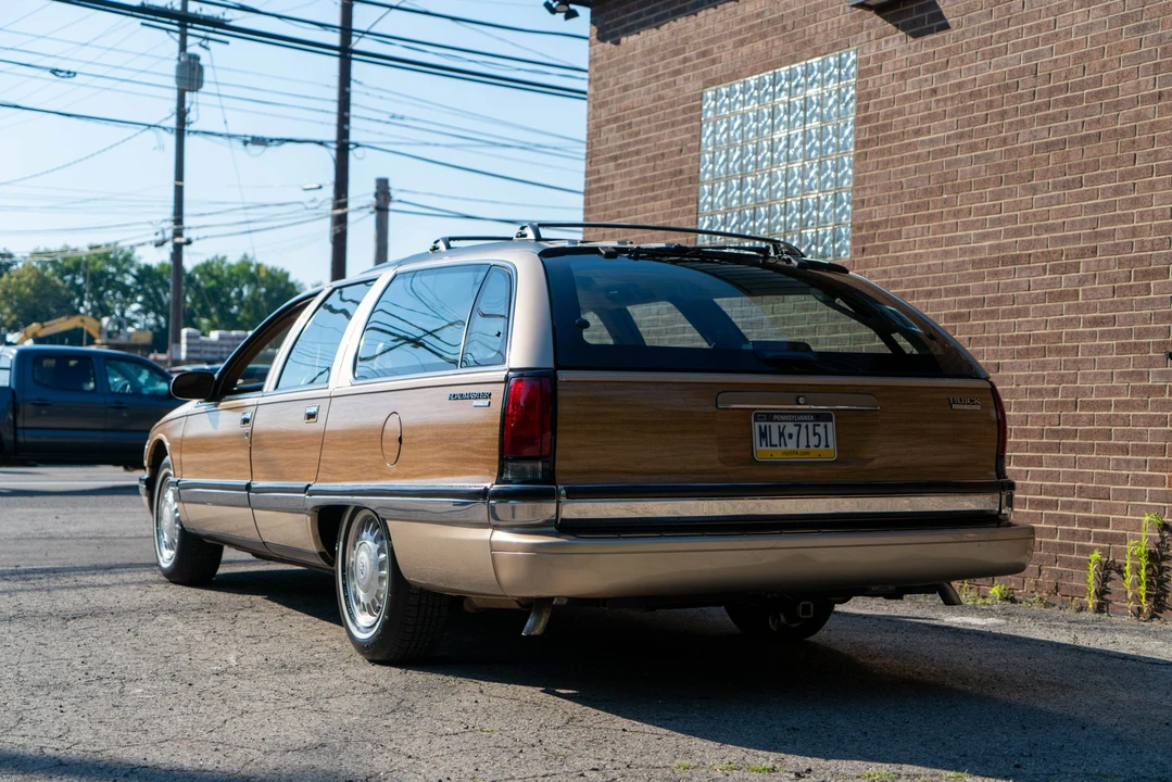 1996 Buick Roadmaster - Image 26 of 31