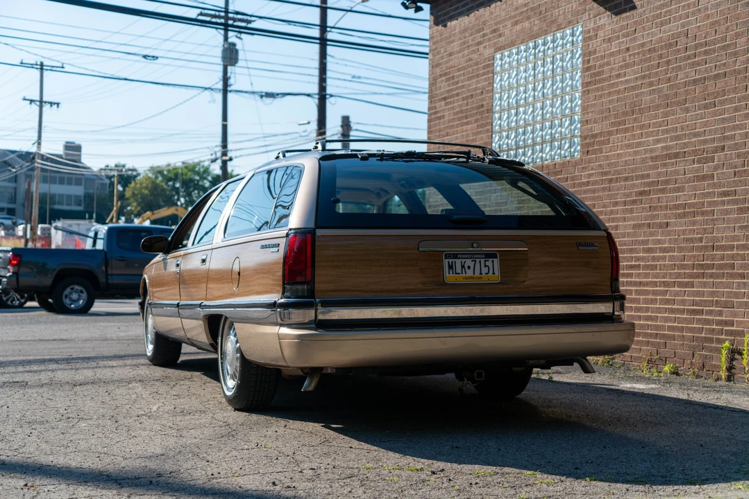 1996 Buick Roadmaster - Image 27 of 31