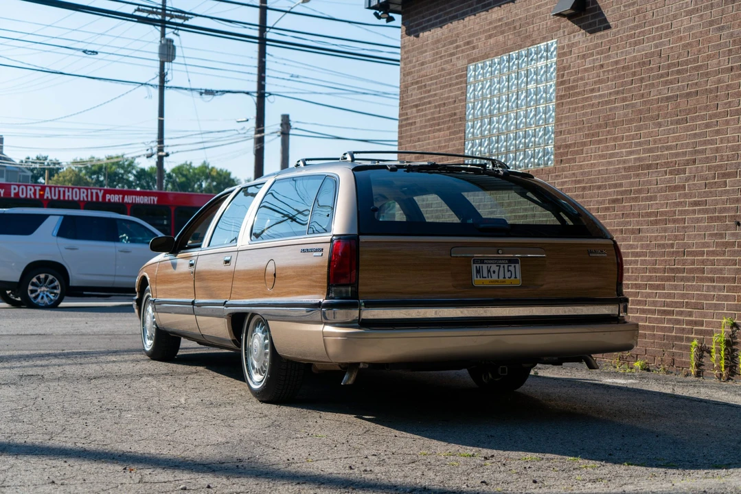 1996 Buick Roadmaster - Image 25 of 31