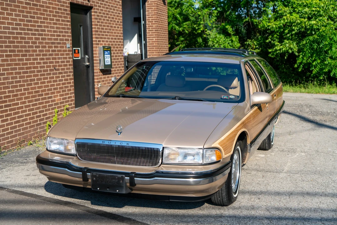 1996 Buick Roadmaster - Image 10 of 31