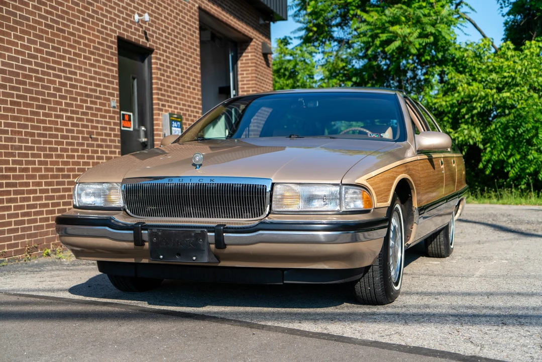 1996 Buick Roadmaster - Image 14 of 31