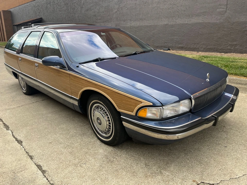 1996 Buick Roadmaster - Image 24 of 31