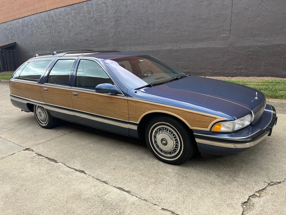 1996 Buick Roadmaster - Image 30 of 31