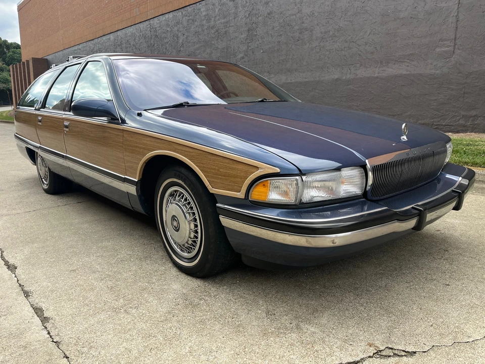 1996 Buick Roadmaster - Image 25 of 31