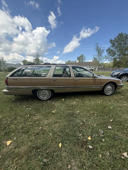 1996 Buick Roadmaster - Image 17 of 31