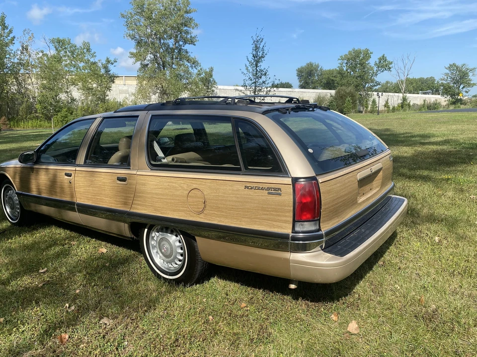 1996 Buick Roadmaster - Image 28 of 31