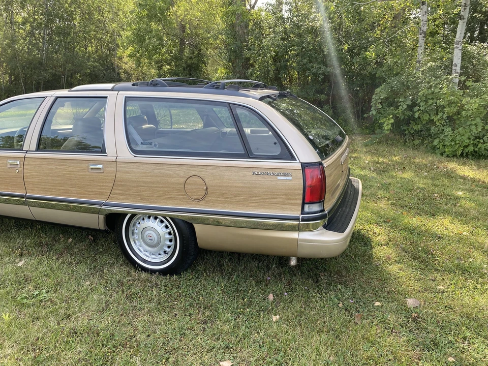 1996 Buick Roadmaster - Image 27 of 31