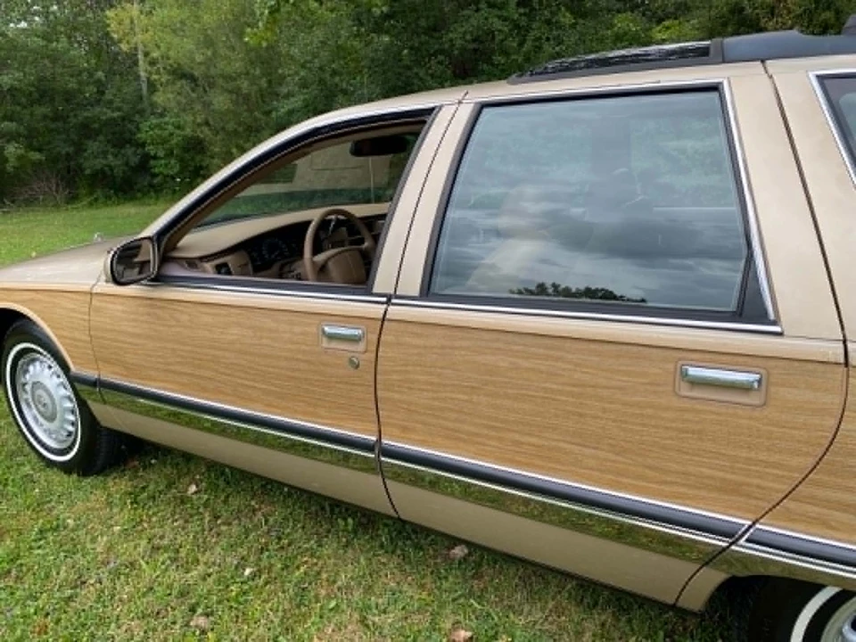 1996 Buick Roadmaster - Image 25 of 31