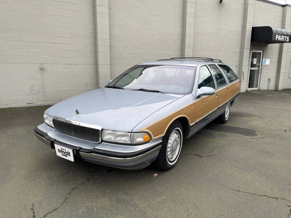 1996 Buick Roadmaster - Image 4 of 31
