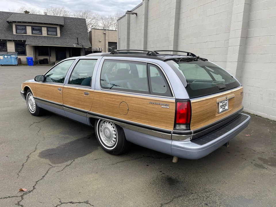 1996 Buick Roadmaster - Image 7 of 31