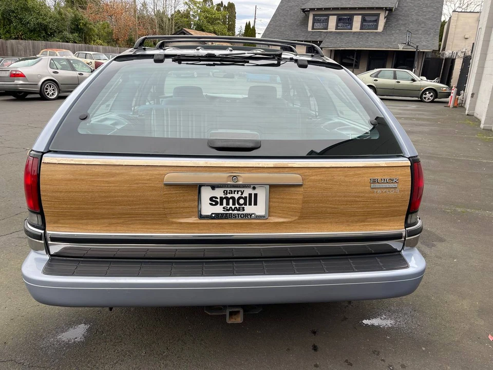1996 Buick Roadmaster - Image 9 of 31