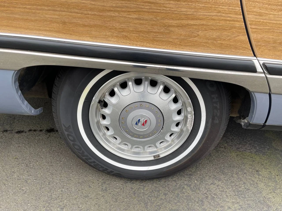 1996 Buick Roadmaster - Image 21 of 31