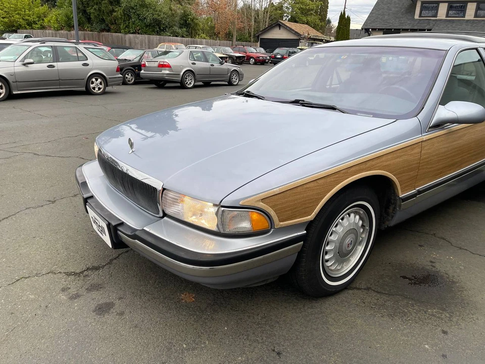 1996 Buick Roadmaster - Image 10 of 31