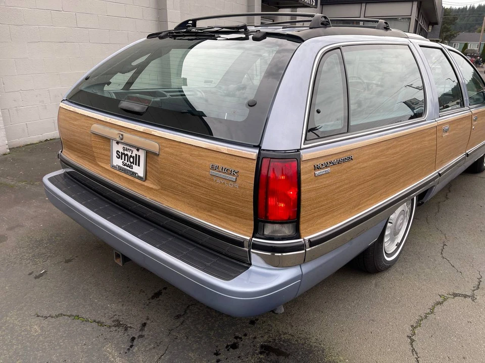 1996 Buick Roadmaster - Image 12 of 31