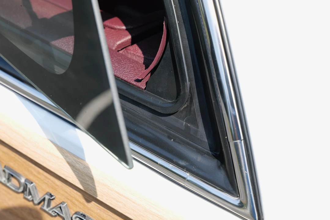 1996 Buick Roadmaster - Image 25 of 31