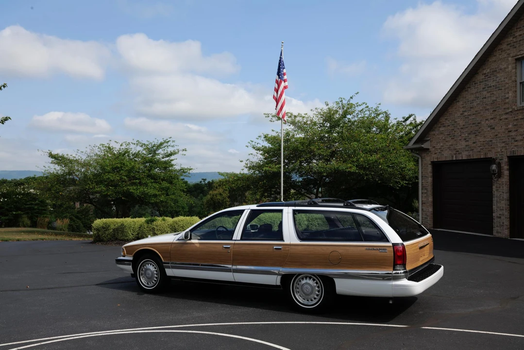 1996 Buick Roadmaster - Image 10 of 31