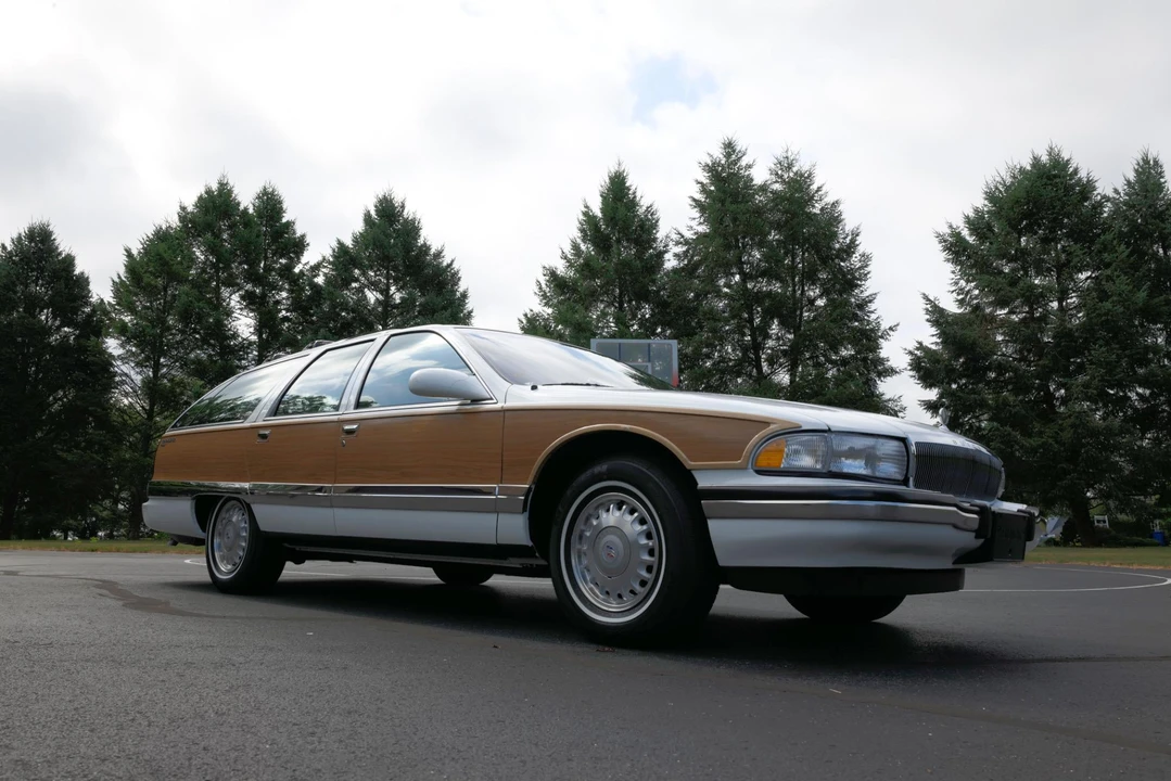 1996 Buick Roadmaster - Image 3 of 31