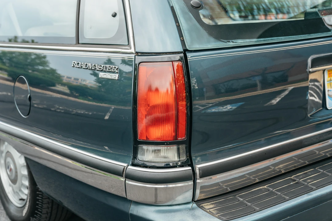 1996 Buick Roadmaster - Image 13 of 31