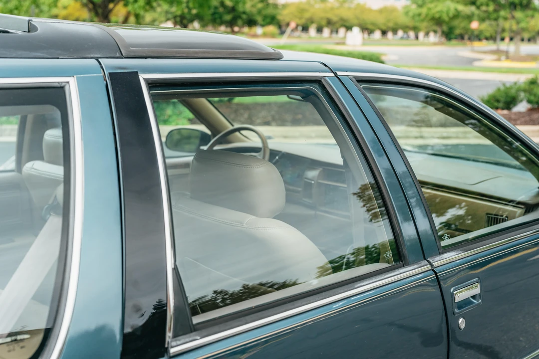 1996 Buick Roadmaster - Image 16 of 31