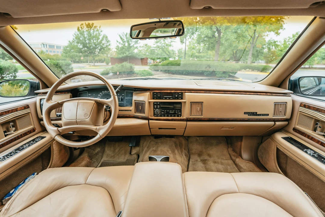 1996 Buick Roadmaster - Image 26 of 31