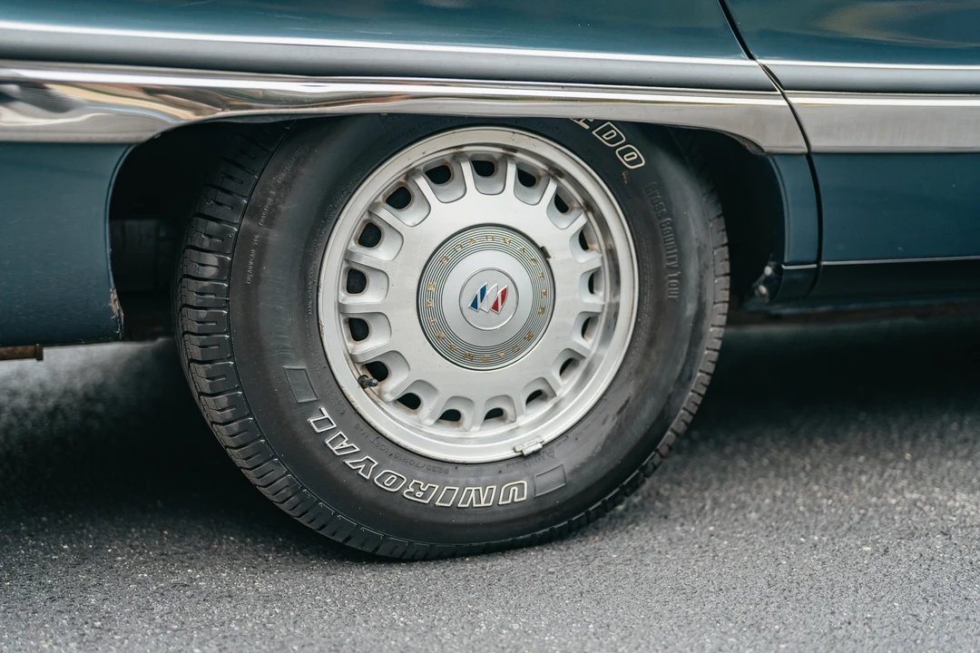 1996 Buick Roadmaster - Image 24 of 31