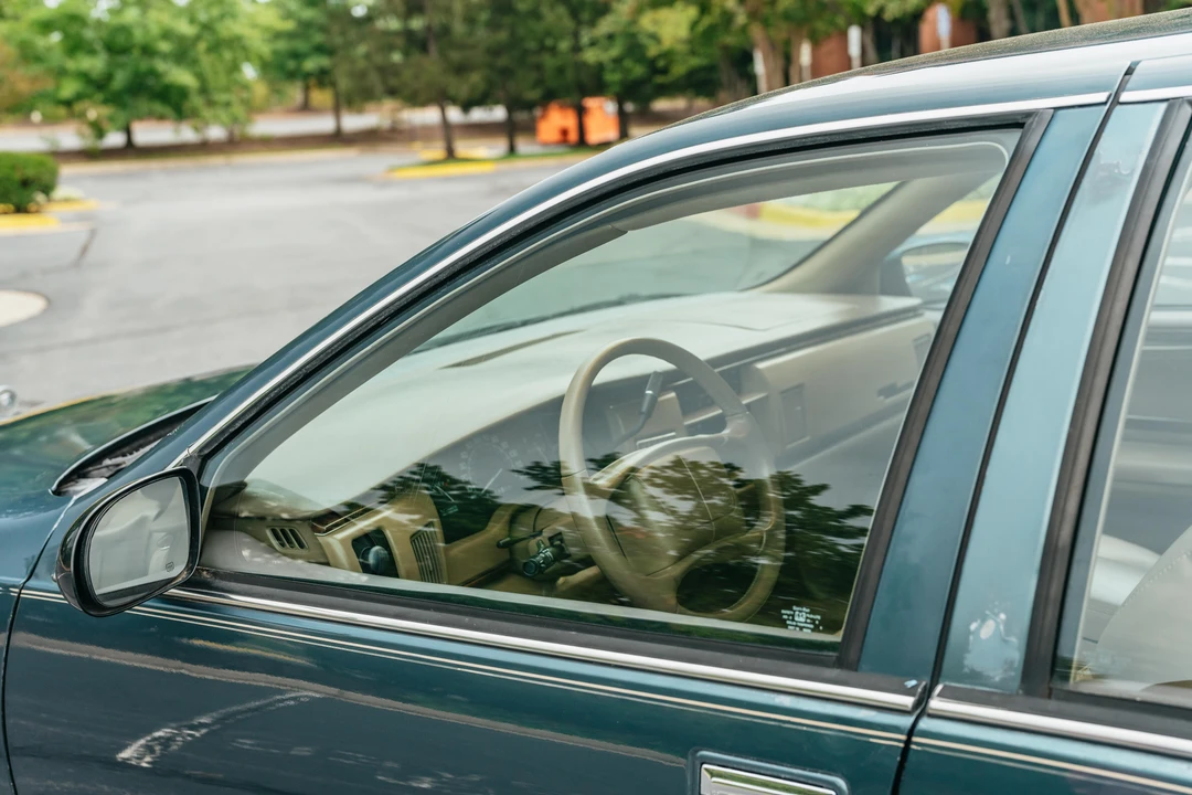 1996 Buick Roadmaster - Image 9 of 31