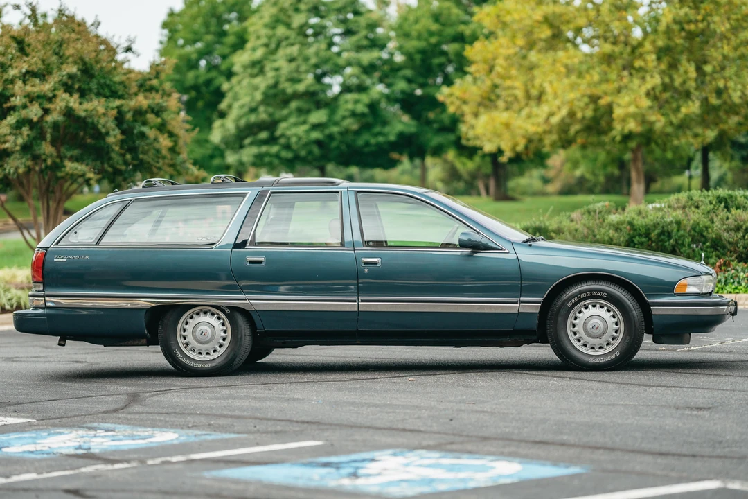 1996 Buick Roadmaster - Image 3 of 31