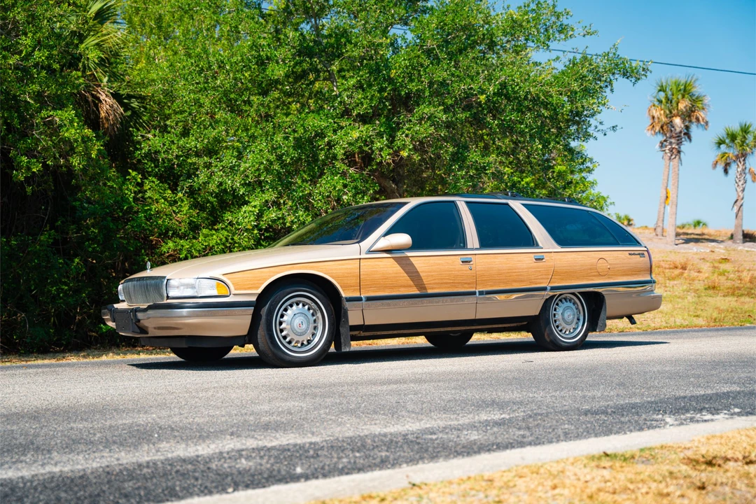 1996 Buick Roadmaster - Image 4 of 31