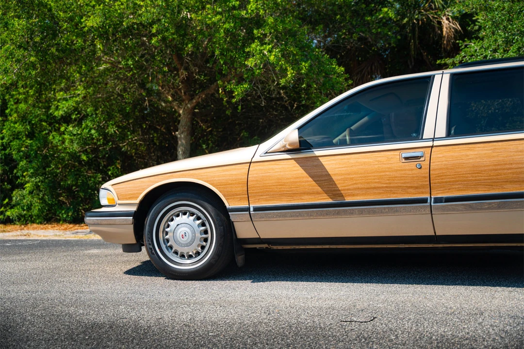 1996 Buick Roadmaster - Image 27 of 31