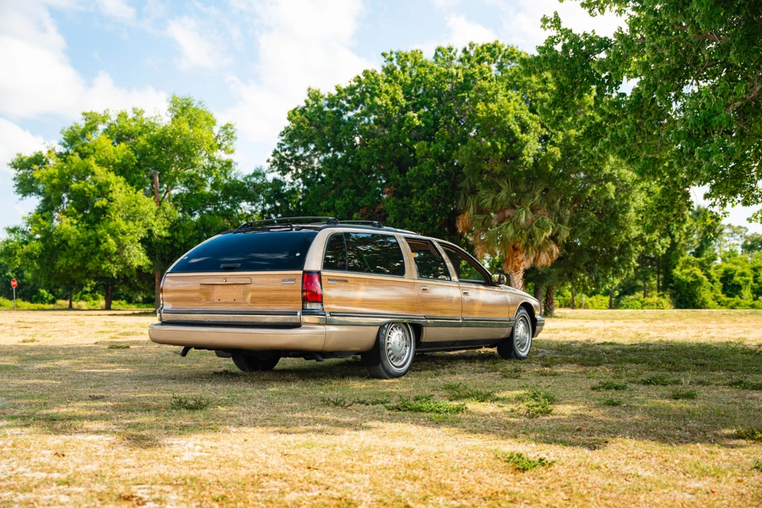 1996 Buick Roadmaster - Image 11 of 31