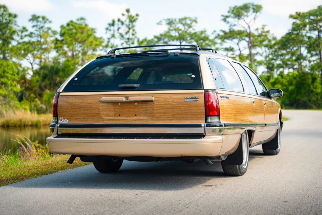 1996 Buick Roadmaster - Image 9 of 31