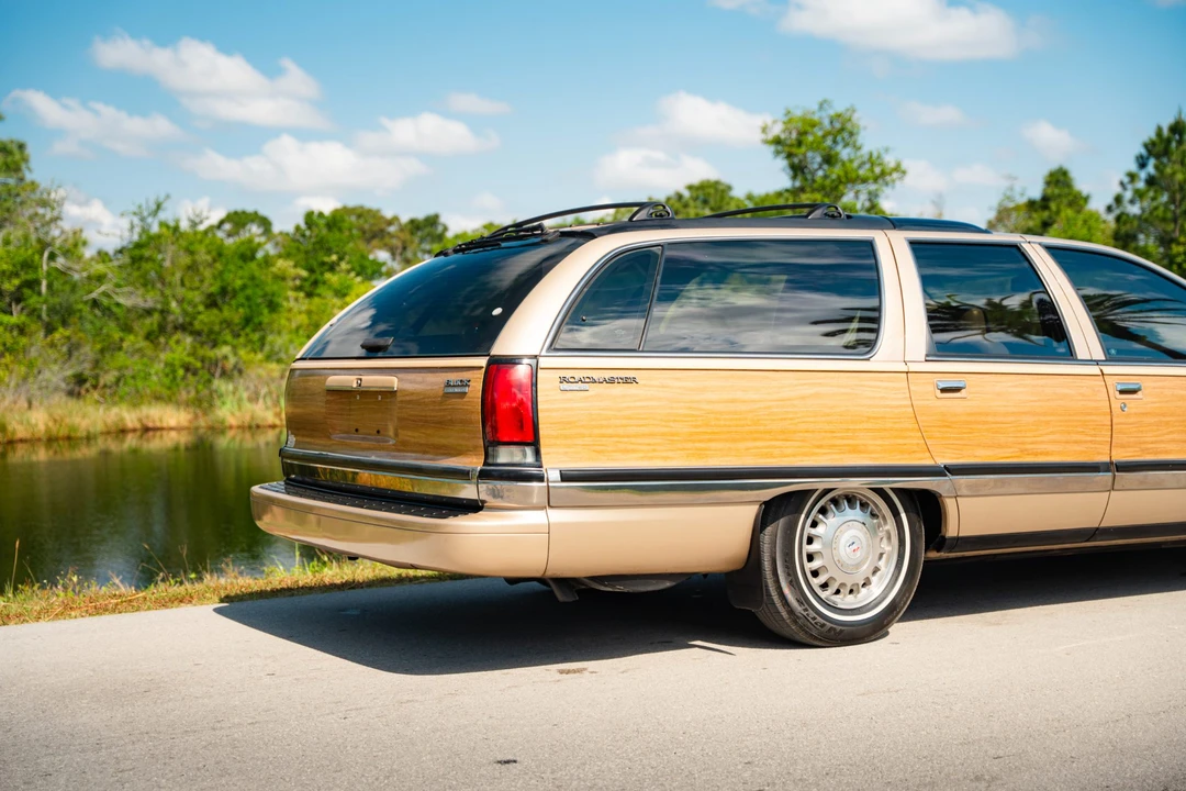 1996 Buick Roadmaster - Image 29 of 31