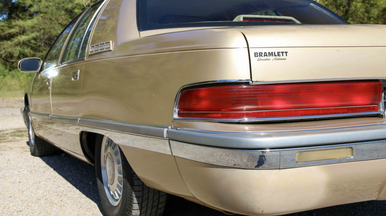 1996 Buick Roadmaster - Image 29 of 31