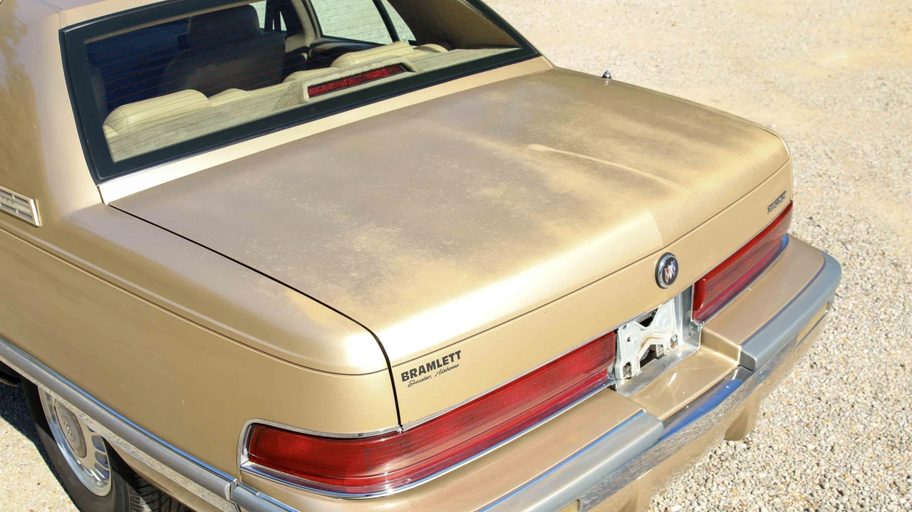 1996 Buick Roadmaster - Image 26 of 31