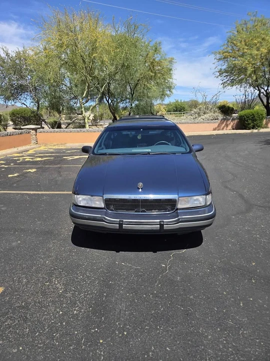 1996 Buick Roadmaster - Image 2 of 6