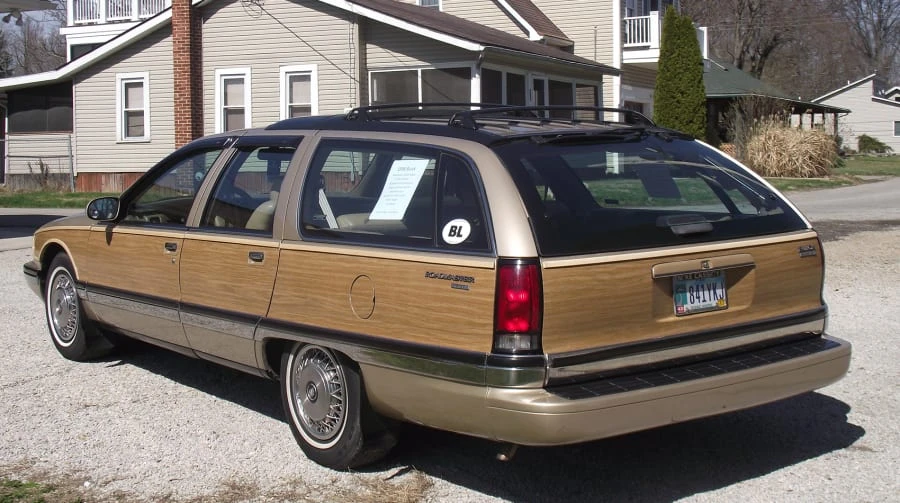 1996 Buick Roadmaster - Image 2 of 10