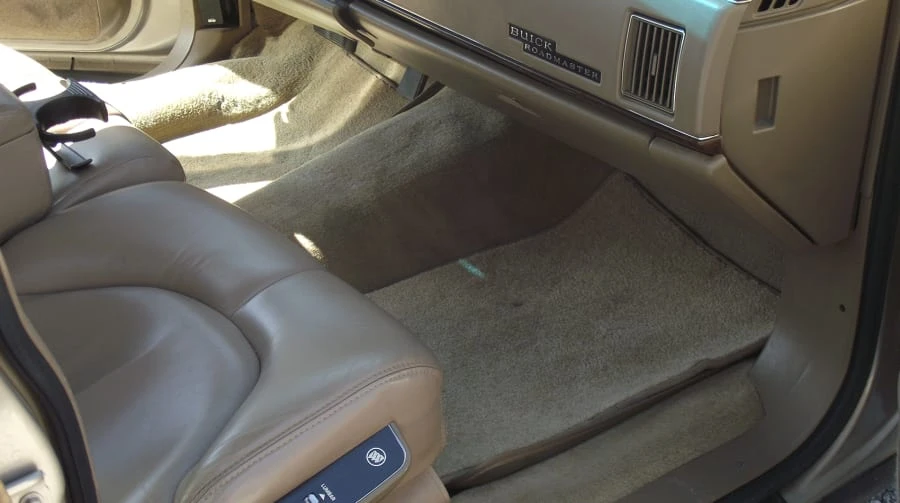1996 Buick Roadmaster - Image 8 of 10