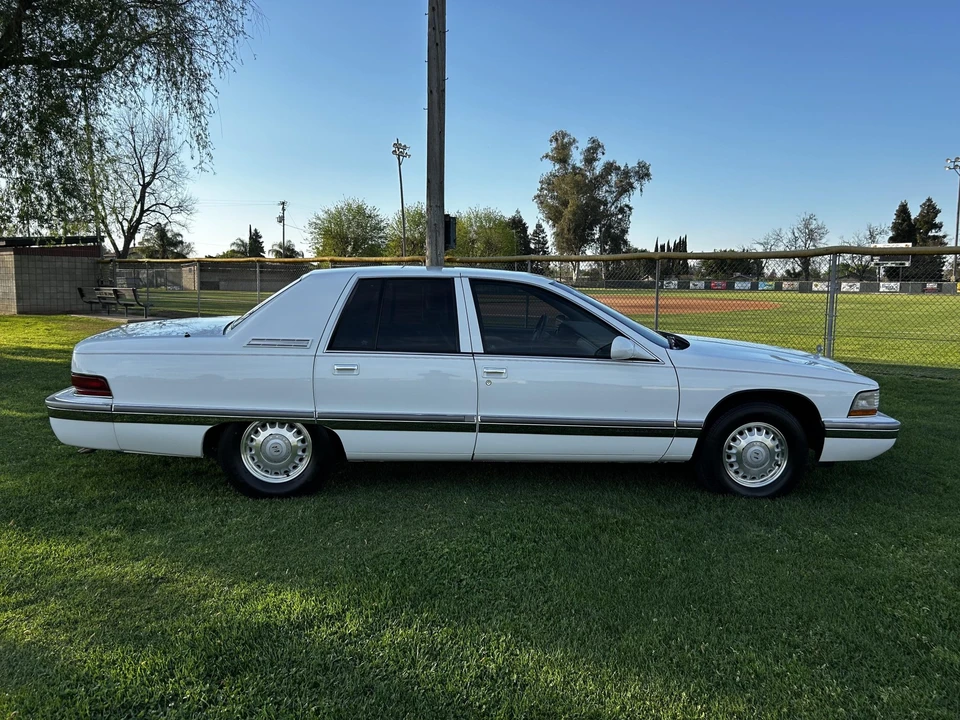 1996 Buick Roadmaster - Image 9 of 31