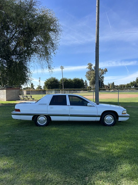 1996 Buick Roadmaster - Image 10 of 31