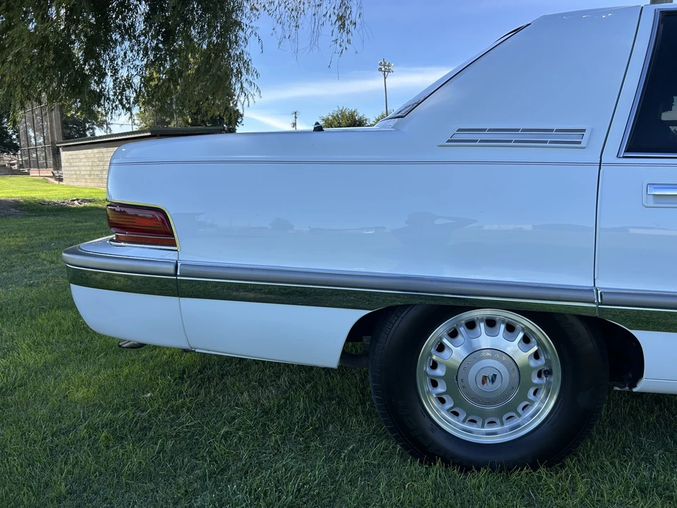 1996 Buick Roadmaster - Image 22 of 31