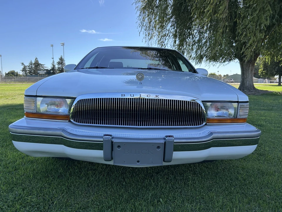 1996 Buick Roadmaster - Image 14 of 31