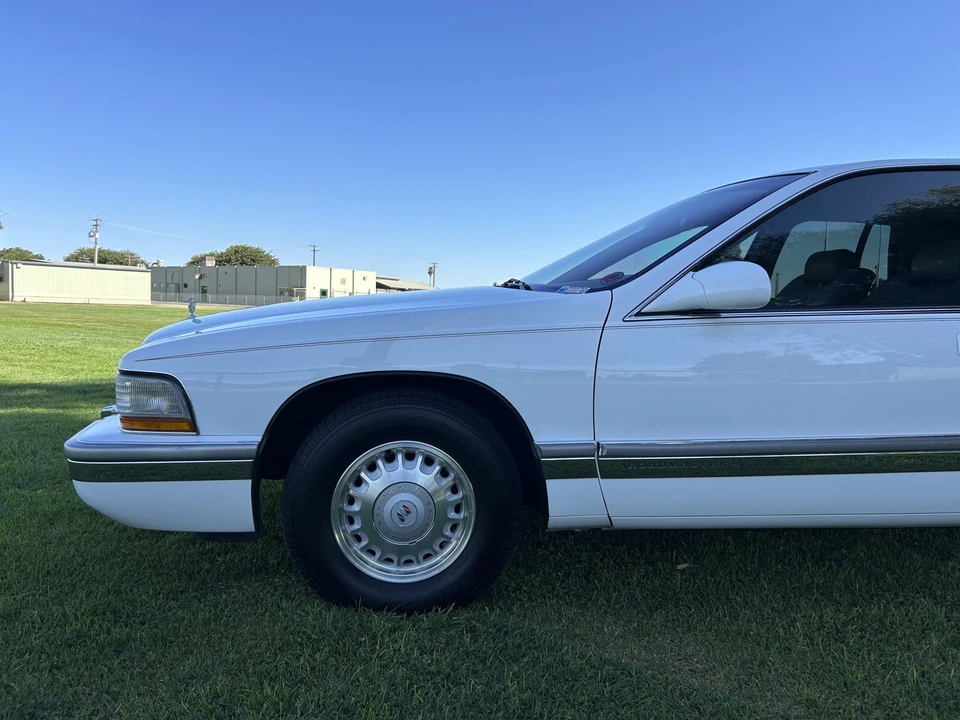 1996 Buick Roadmaster - Image 19 of 31