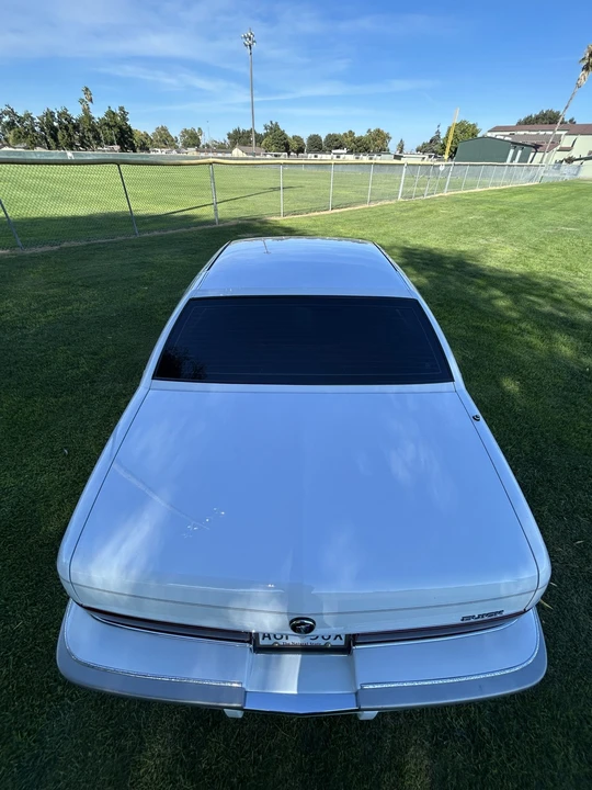 1996 Buick Roadmaster - Image 17 of 31