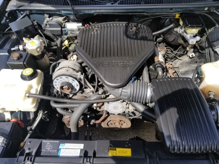 1996 Buick Roadmaster - Image 10 of 12
