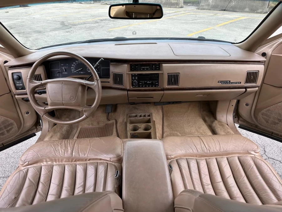 1996 Buick Roadmaster - Image 9 of 14