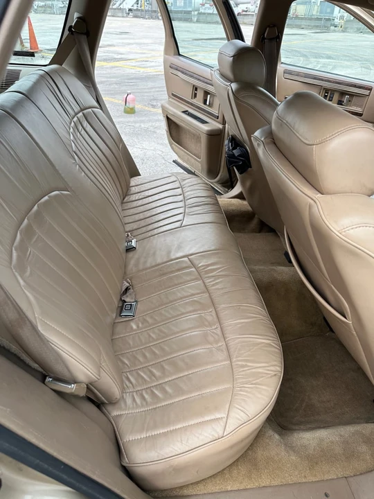1996 Buick Roadmaster - Image 10 of 14