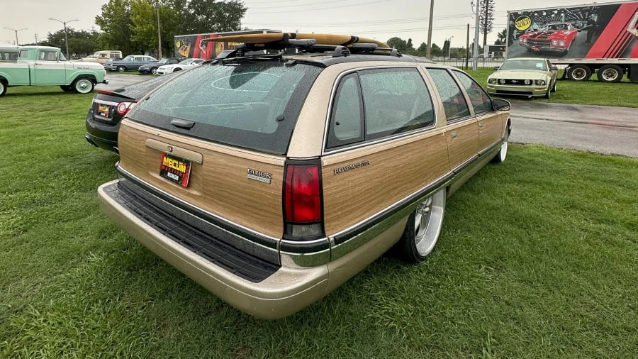 1996 Buick Roadmaster - Image 2 of 14
